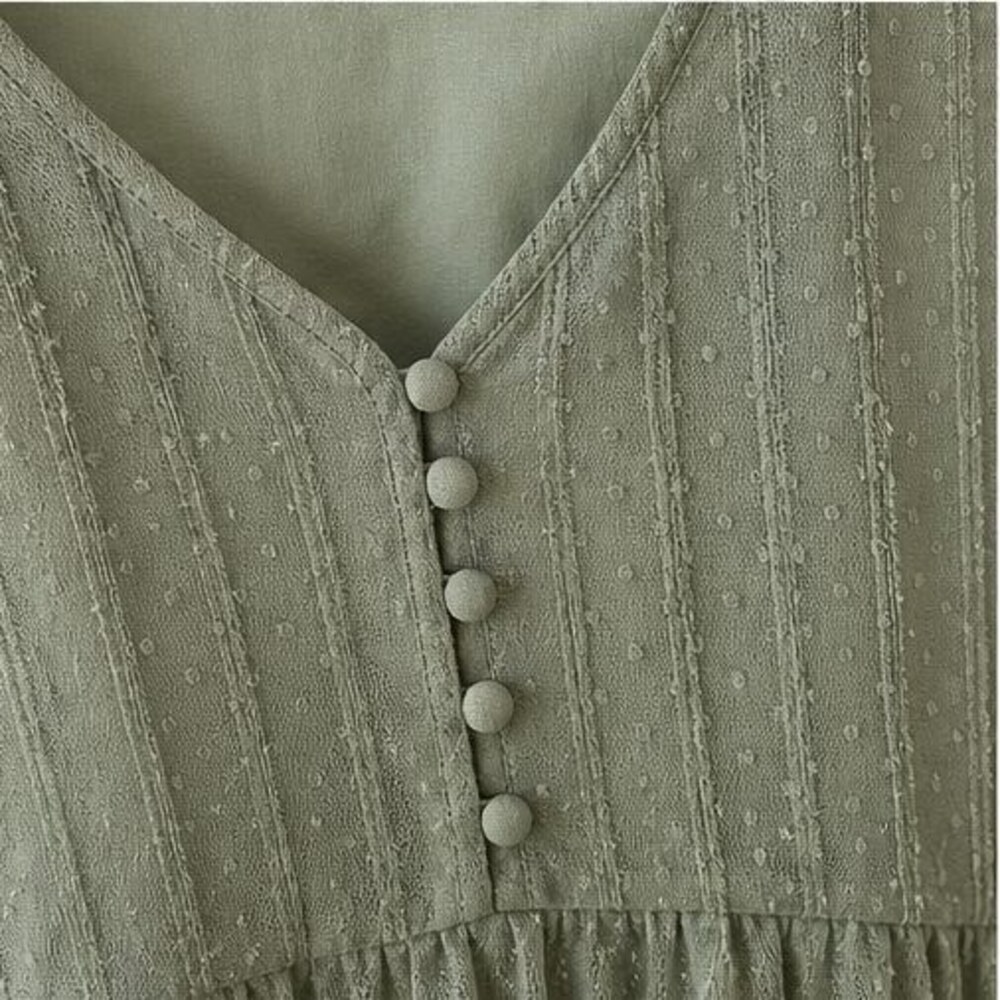 Sage Button Blouse - Picture 4 of 6